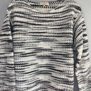 Patterned Black and White Women's Sweater